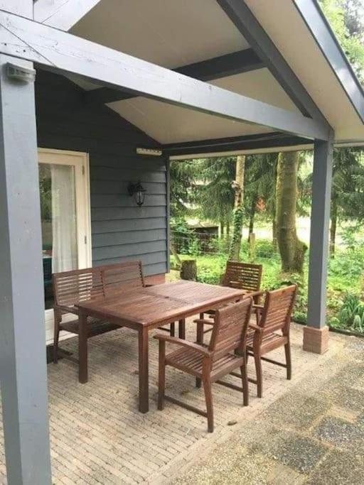 Heerlijk Huis In Een Prachtige Bosrijke Omgeving. Пюттен Экстерьер фото